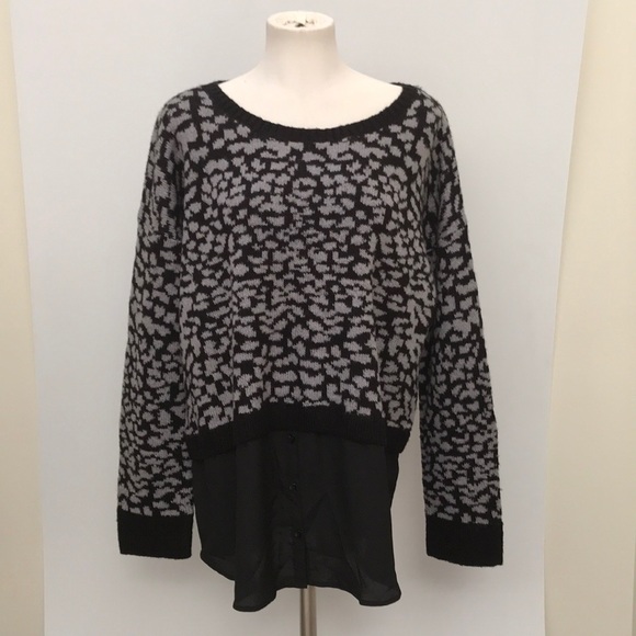 Kensie Sweaters - Kensie animal print sweater blouse XL black Grey